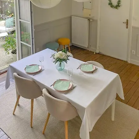 Le Jardin Des Delices Charming House In Troyes Appartement Buitenkant foto