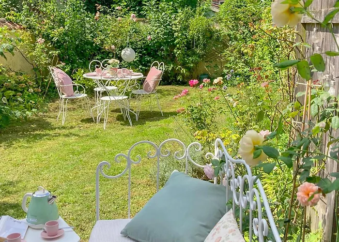 Le Jardin Des Delices Charming House In Troyes